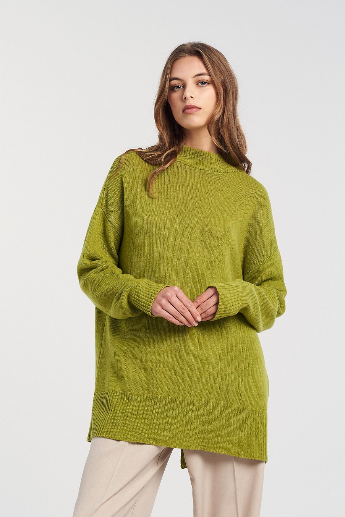 CHRISTELLE NIMA CASHMERE LONG OPEN BACK BLOUSE IN OLIVE GREEN
