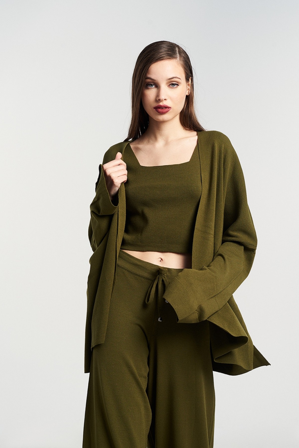VISCOSE OVERSIZED KNIT CARDGAN IN OLIVE GREEN